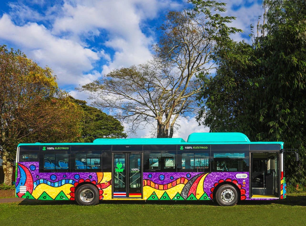 Bus eléctrico terminado